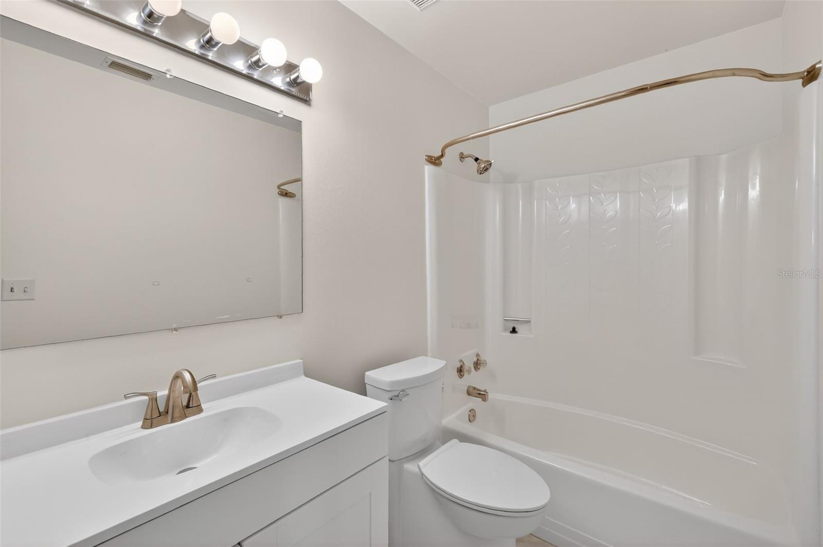 SUMMIT CHASE VILLAS PH I - Residential
