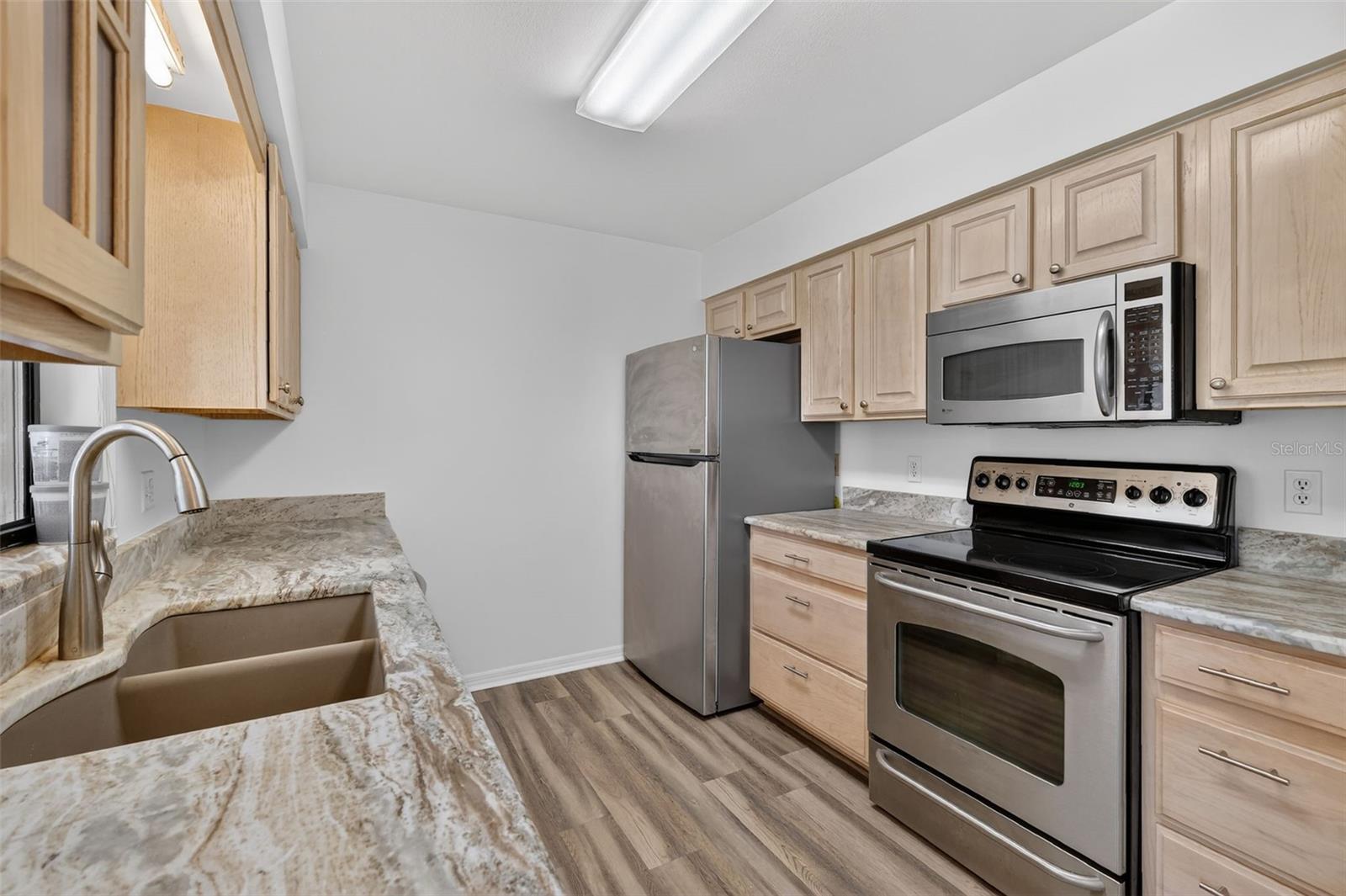 SUMMIT CHASE VILLAS PH I - Residential