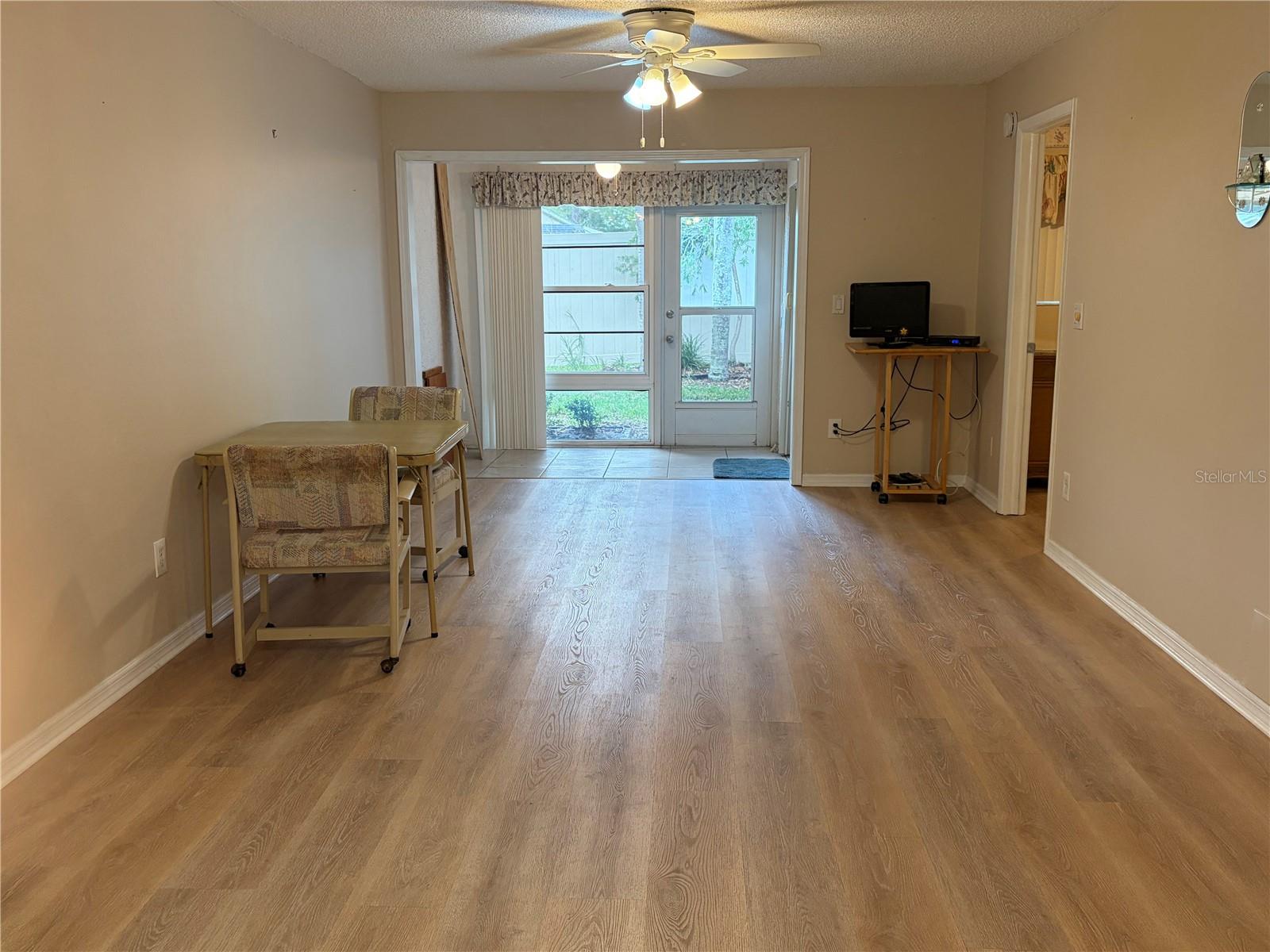 WOODLAND VILLAS CONDO 1 - Residential