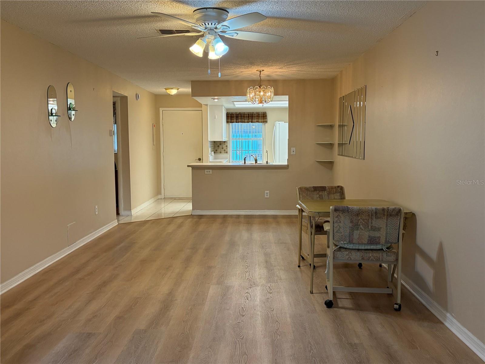WOODLAND VILLAS CONDO 1 - Residential