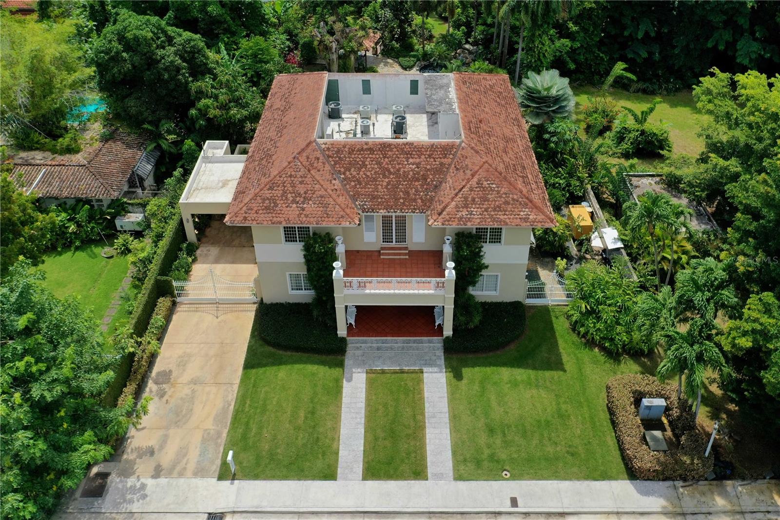 GHN- VILLA CAPARRA - Residential