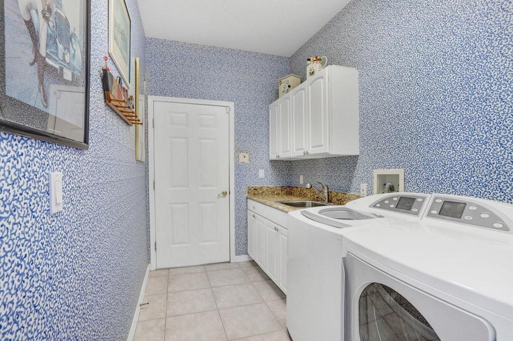 WESTCHASE - Residential