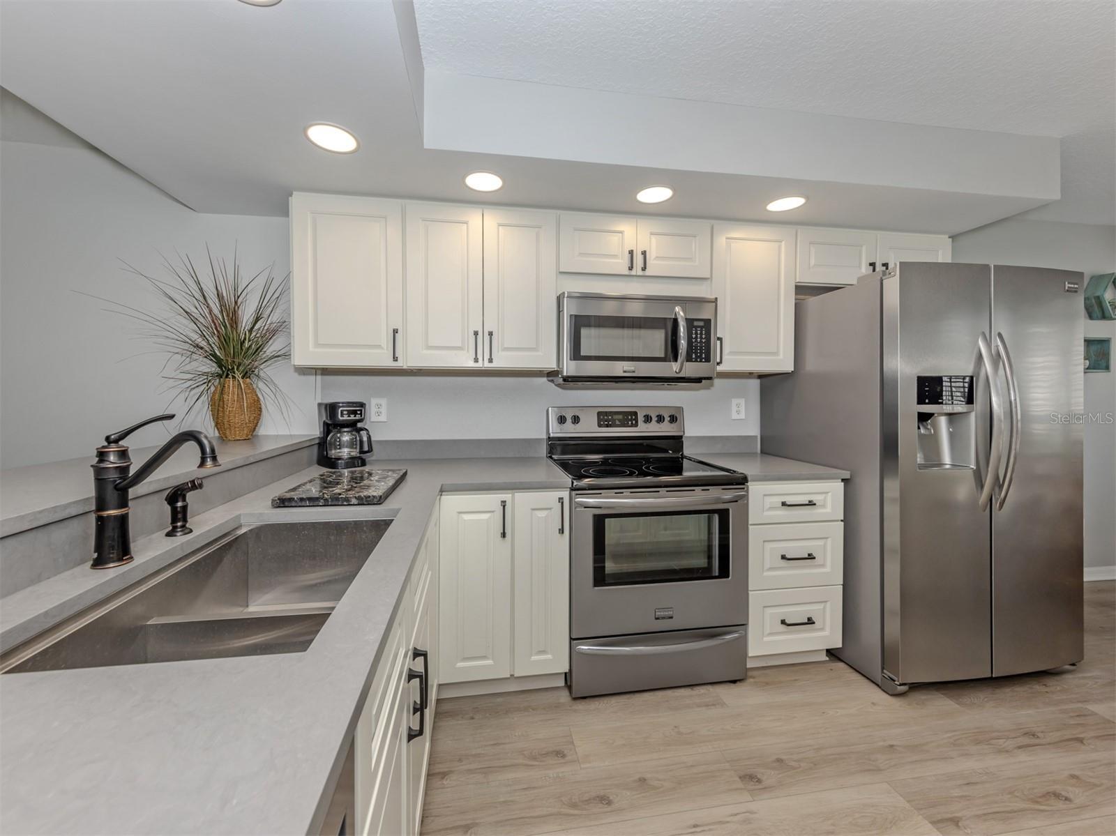 GARDENS 3 AT WATERSIDE VILLAGE - Residential