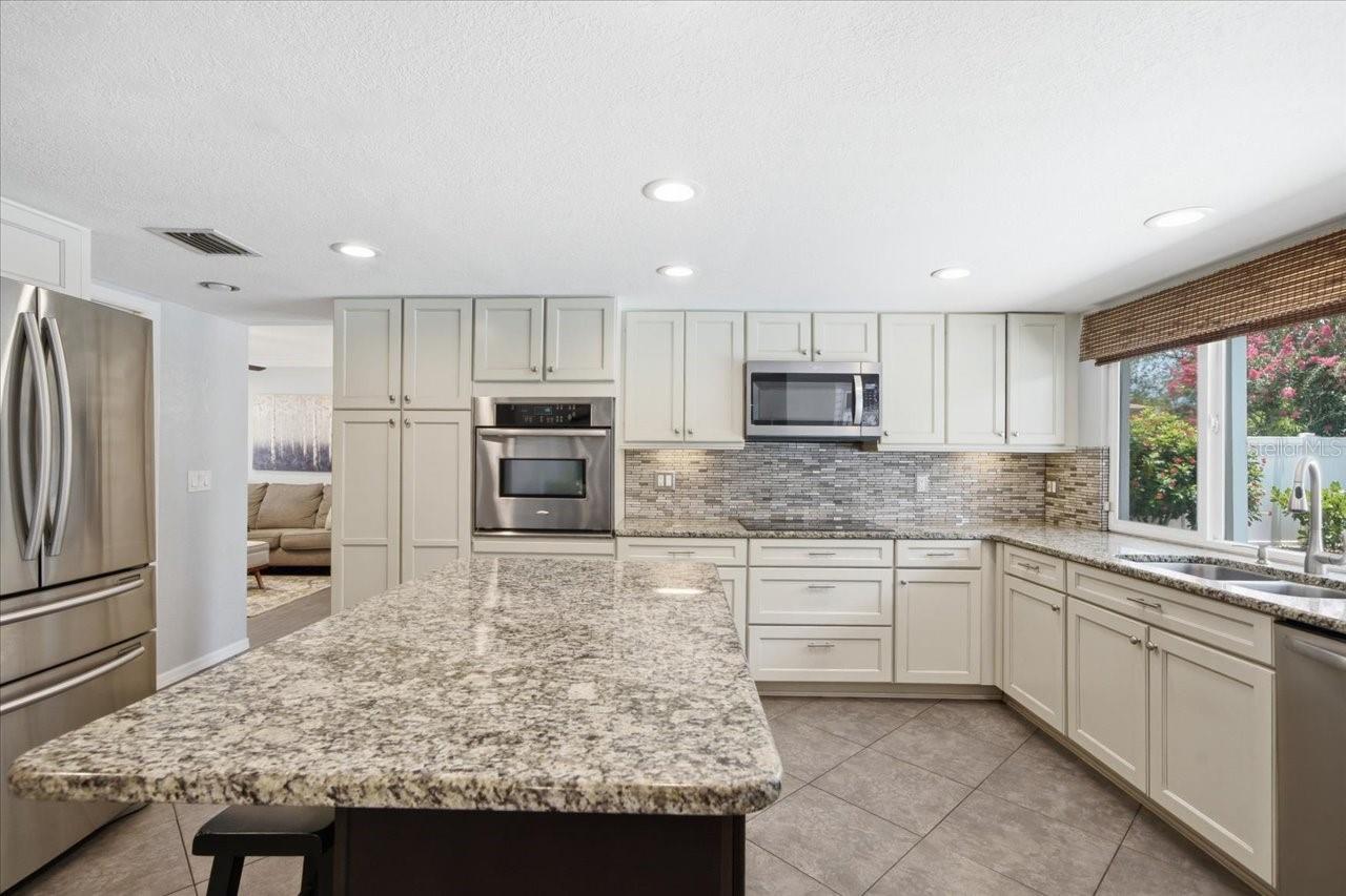BURNES LAKE ESTATES UNIT 1 - Residential