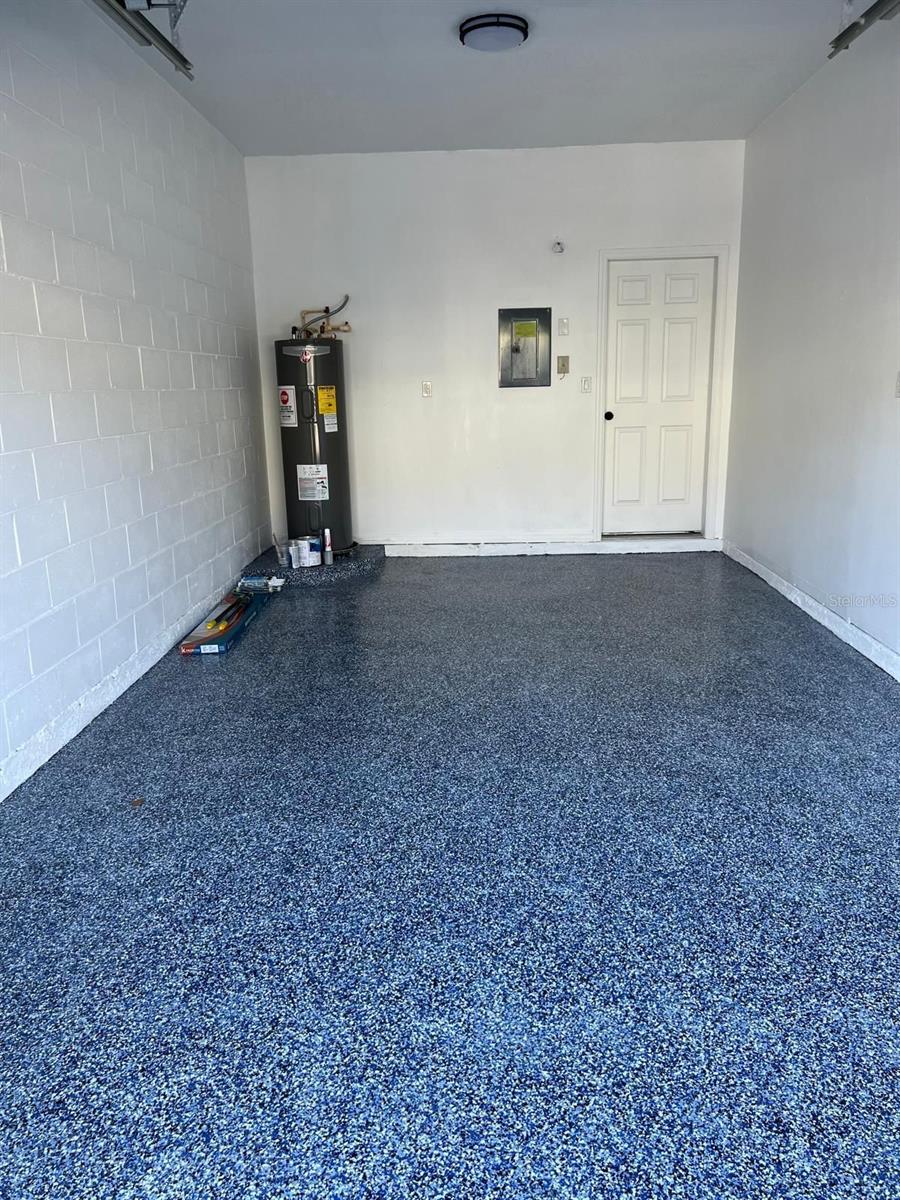 PARADISE COVE - Residential Lease