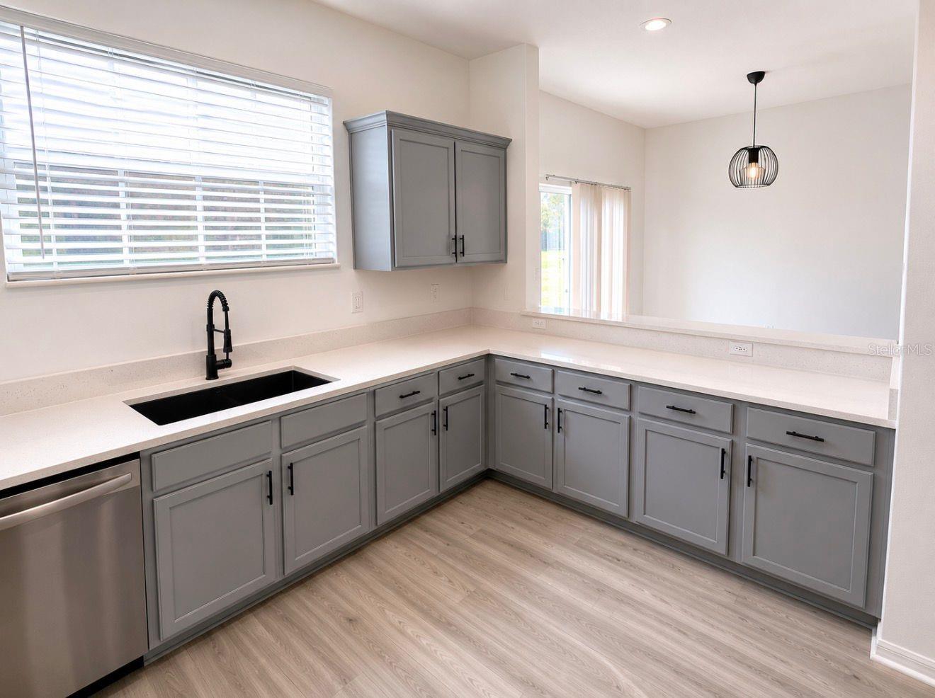 PARADISE COVE - Residential Lease