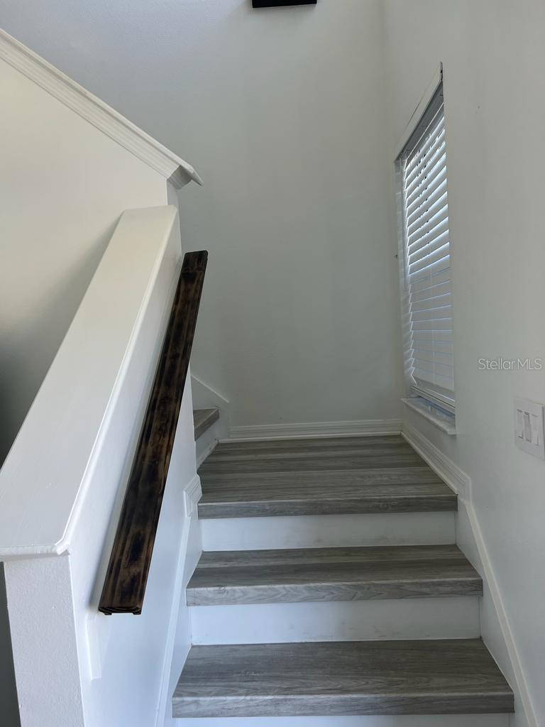 PARADISE COVE - Residential Lease