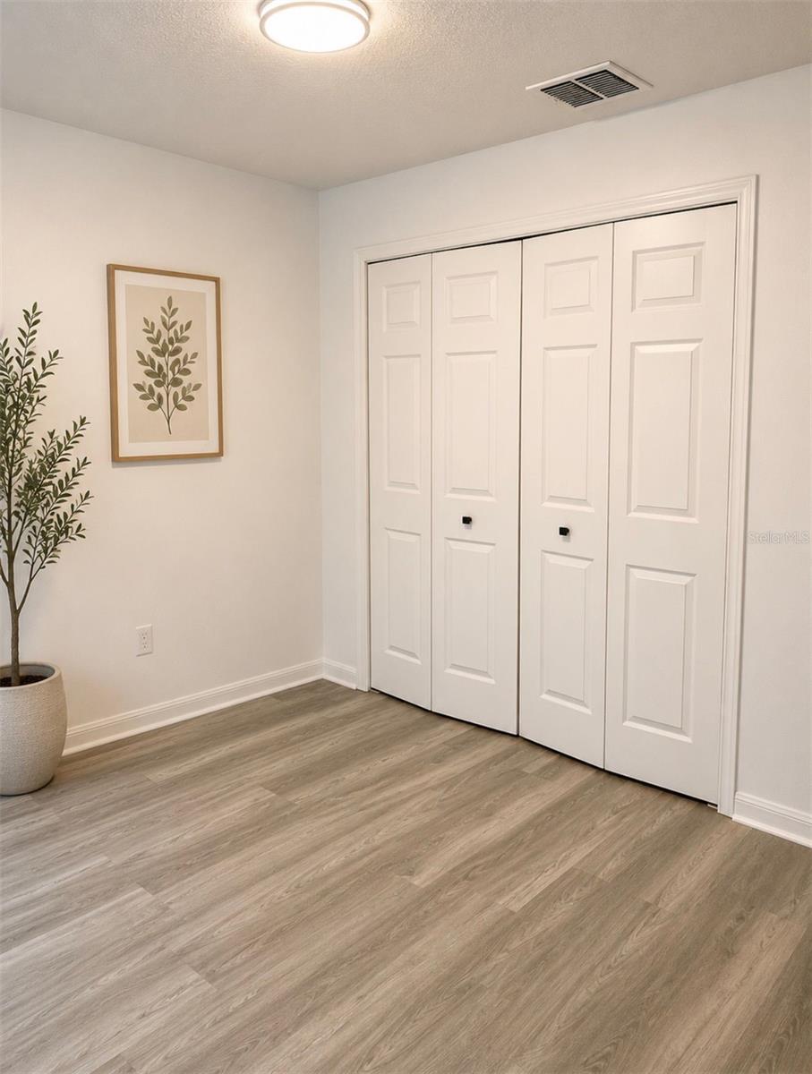 PARADISE COVE - Residential Lease