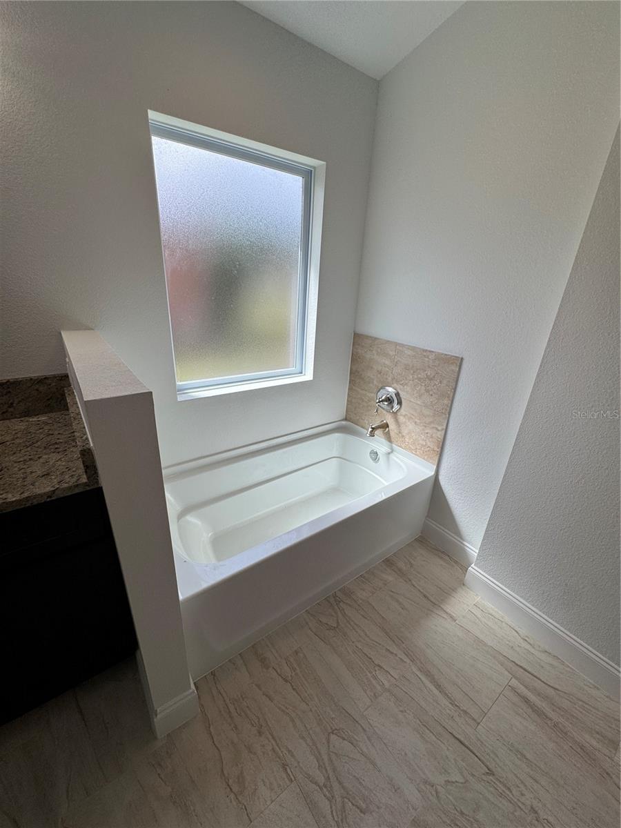 DELTONA LAKES - Residential