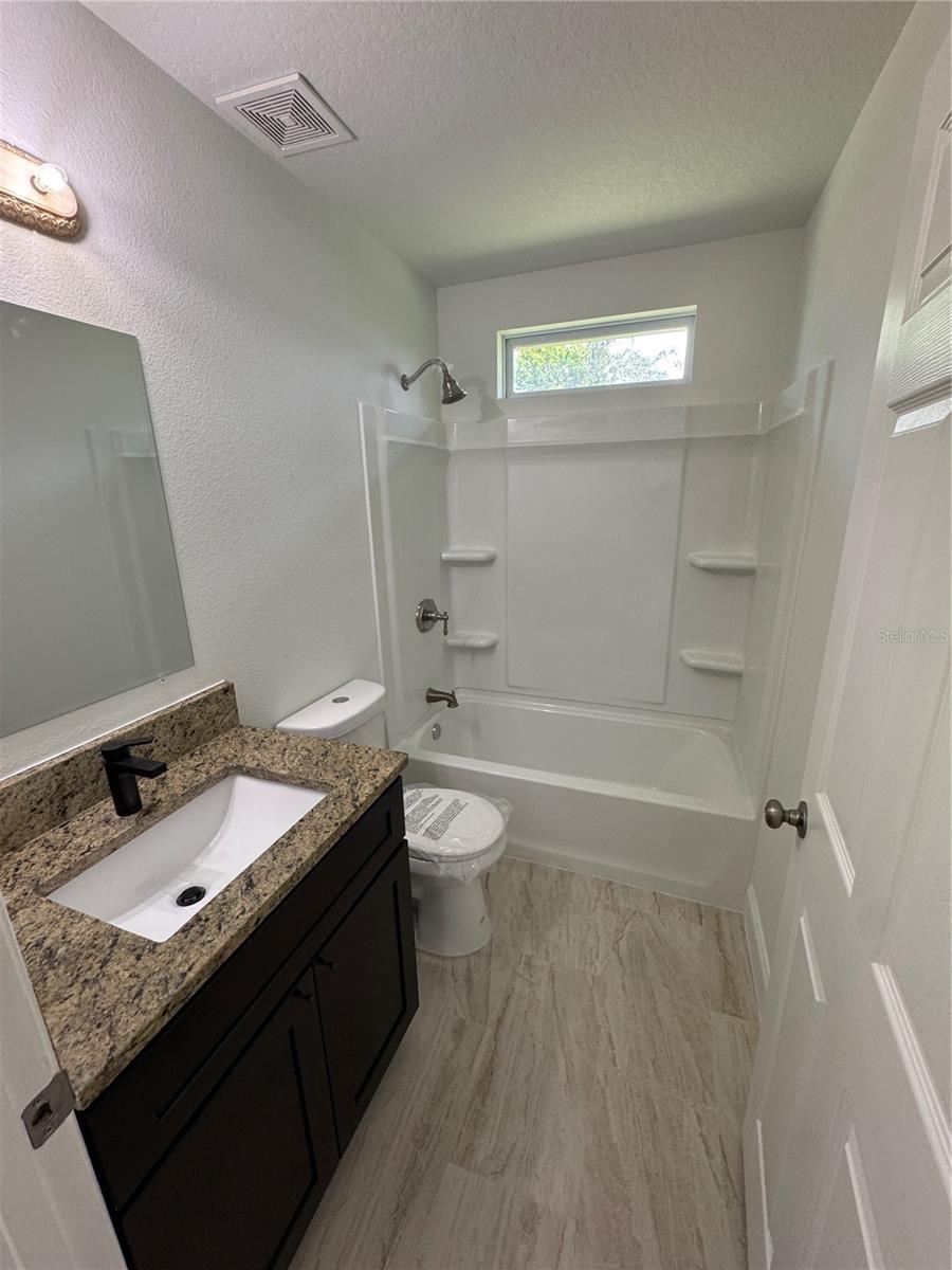 DELTONA LAKES - Residential
