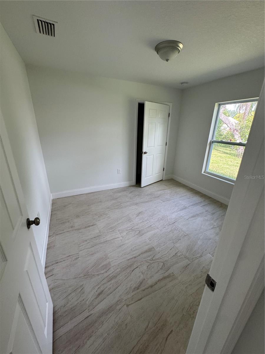 DELTONA LAKES - Residential