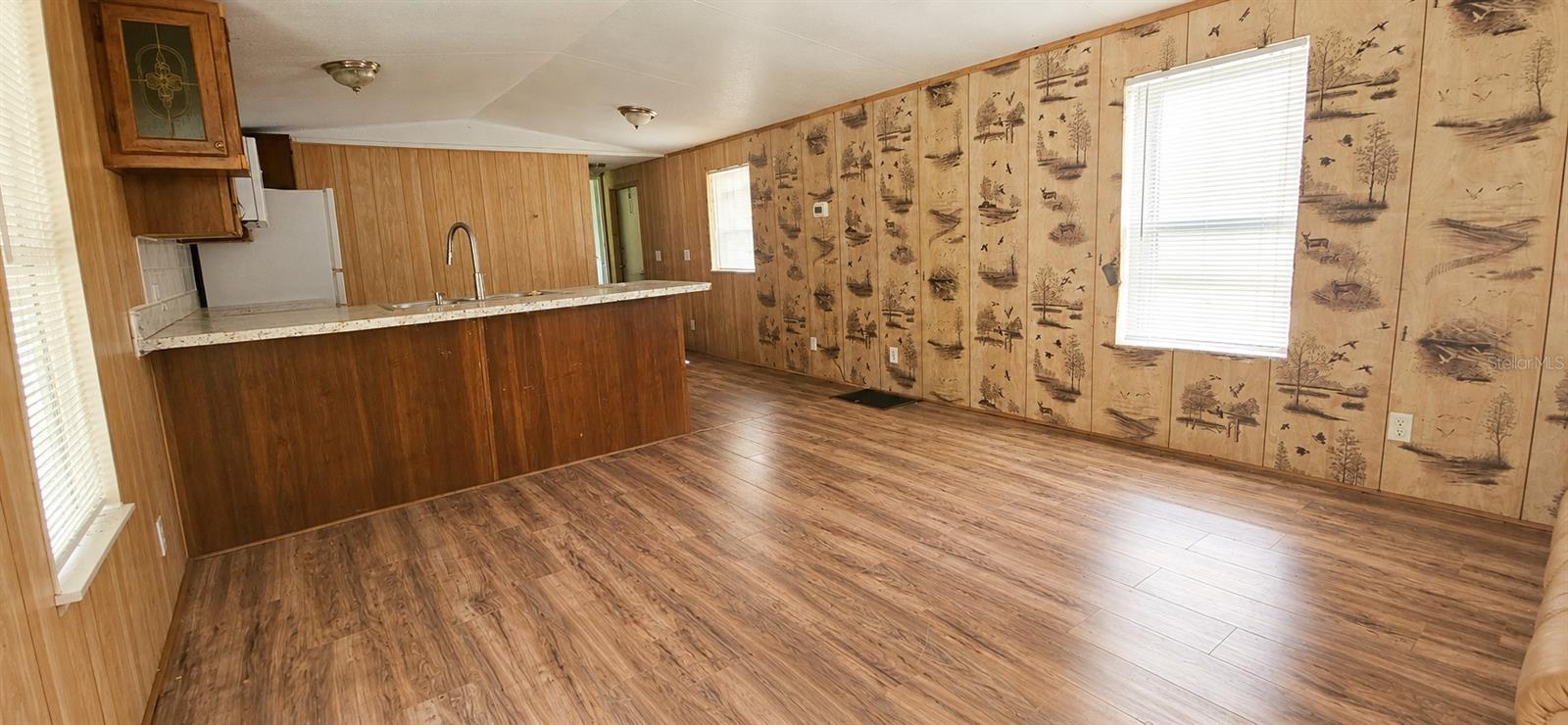 INTERLACHEN LAKES ESTATES - Residential