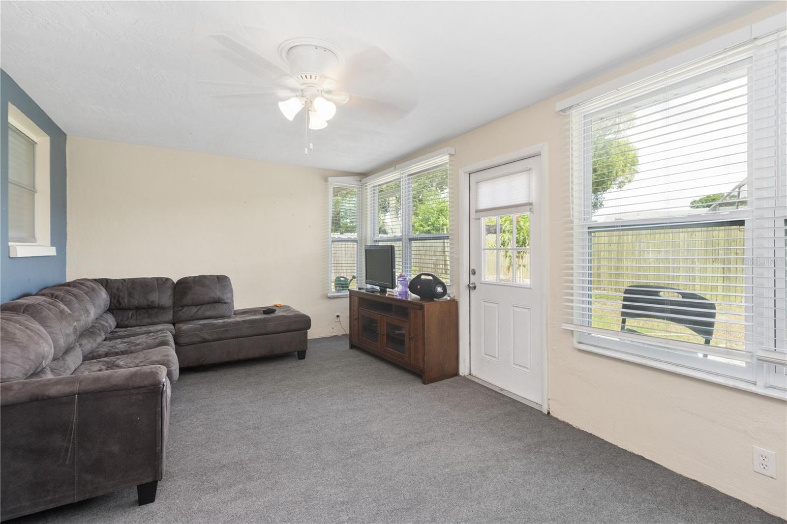 JASMINE LAKES - Residential