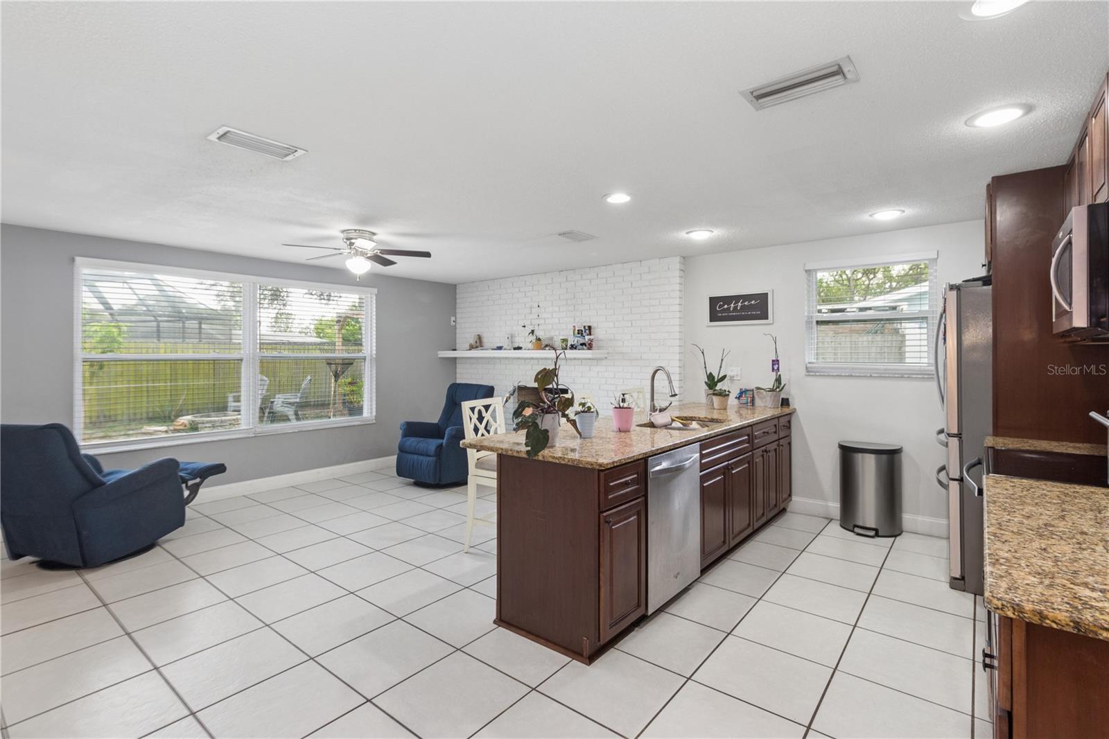 JASMINE LAKES - Residential