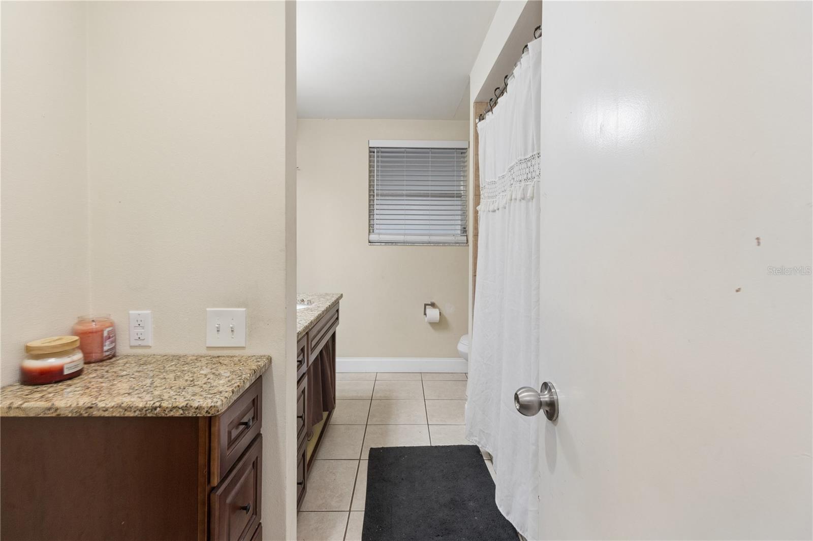 JASMINE LAKES - Residential