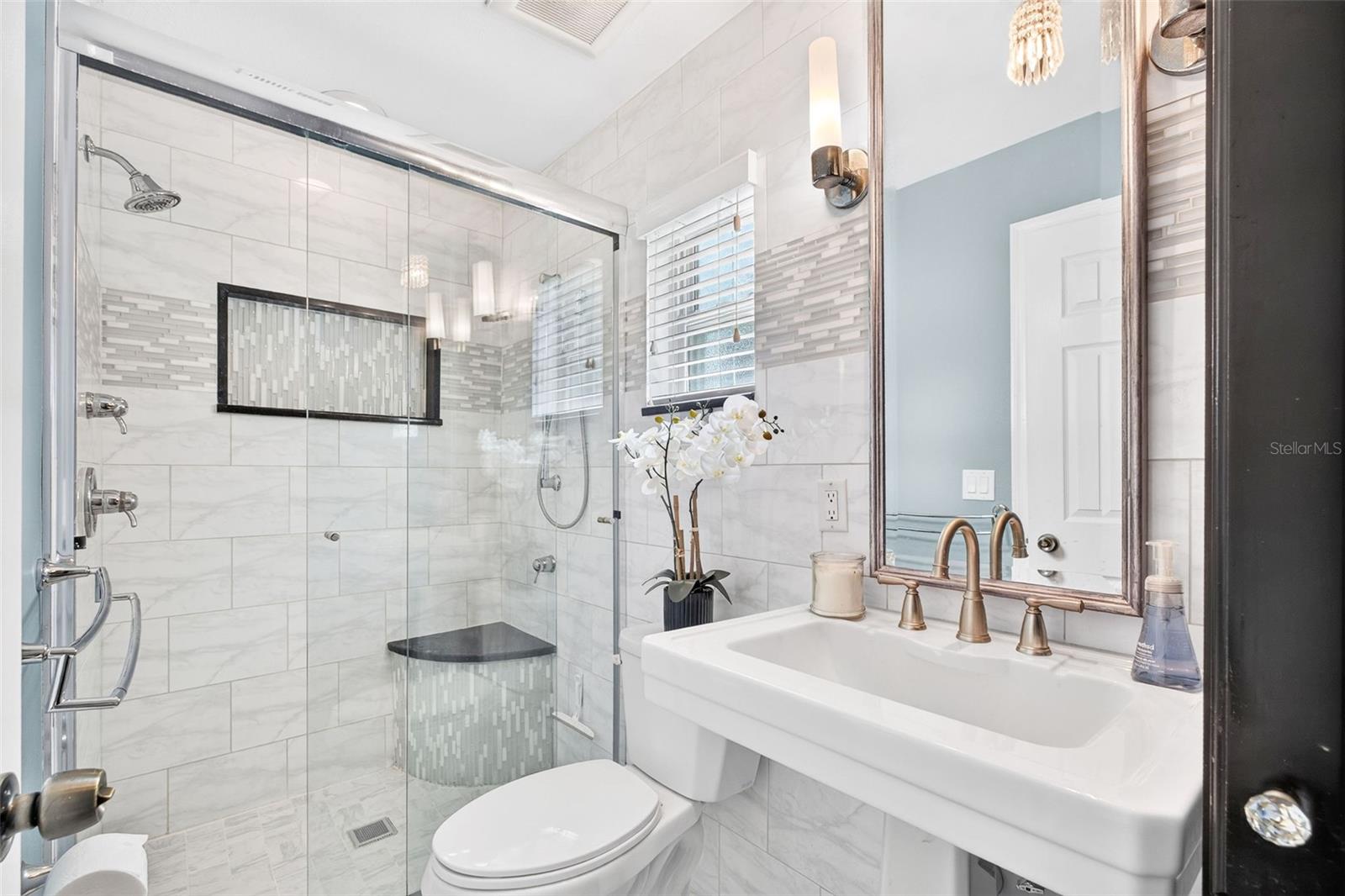 LAUREL SPGS - Residential