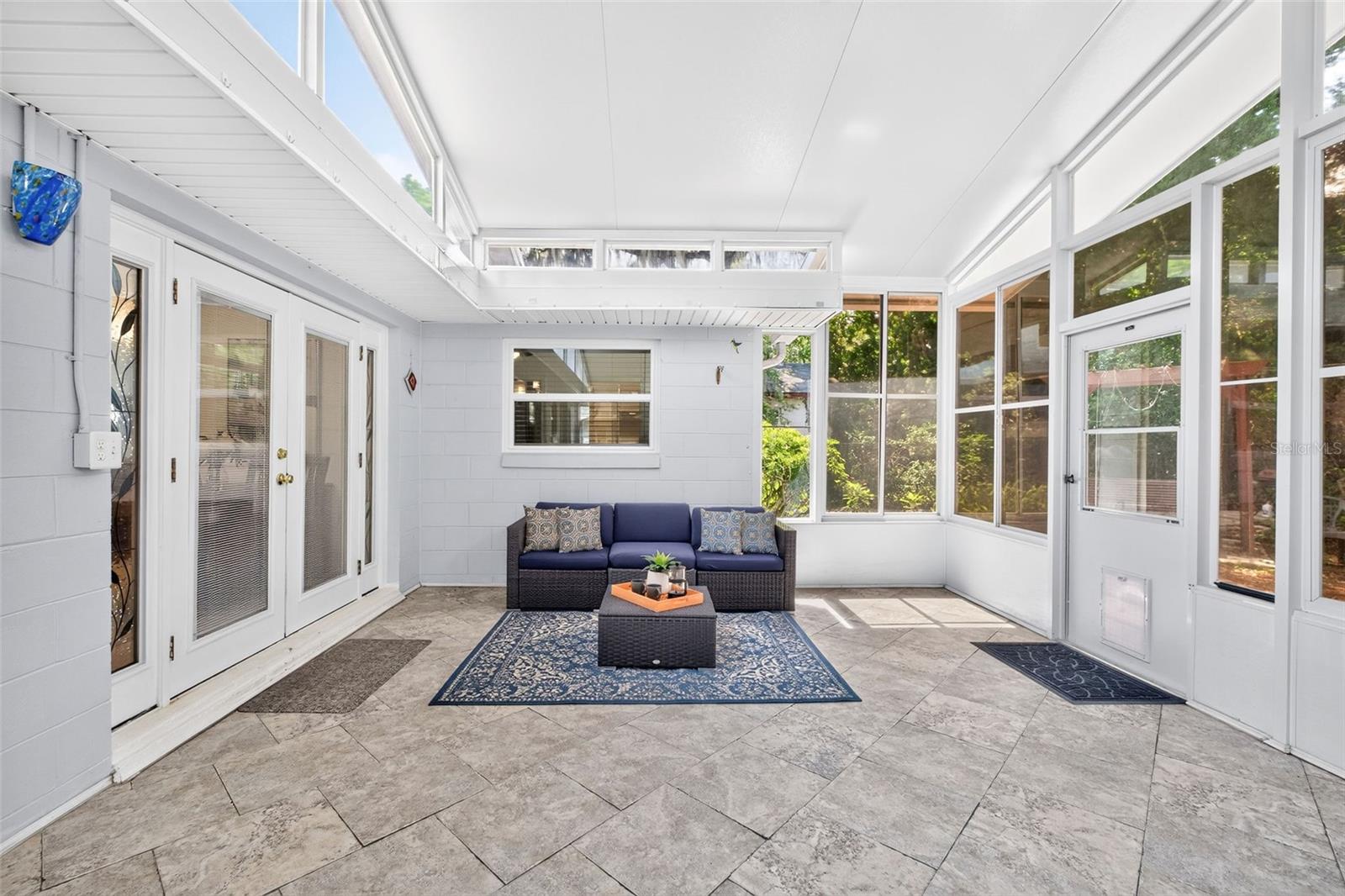 LAUREL SPGS - Residential