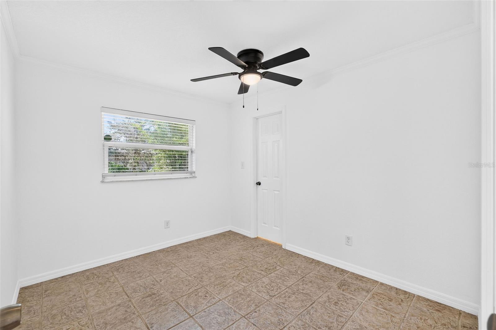 LAUREL SPGS - Residential