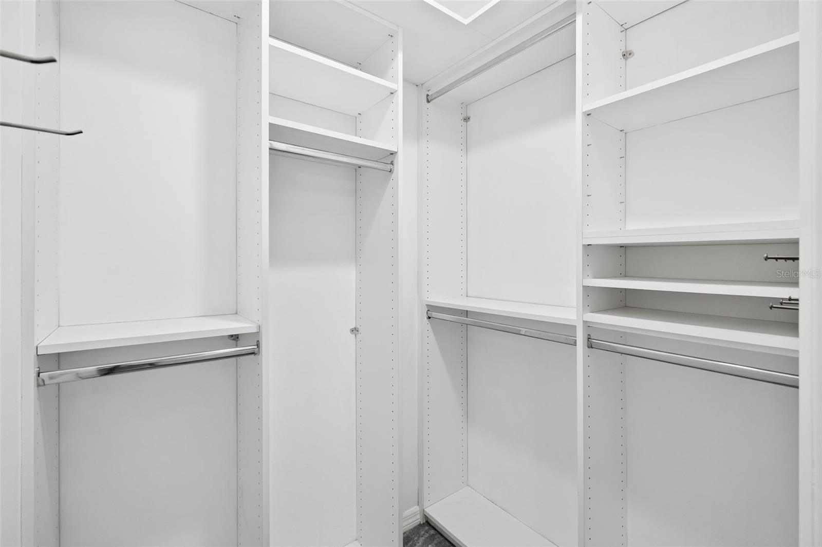 LAUREL SPGS - Residential