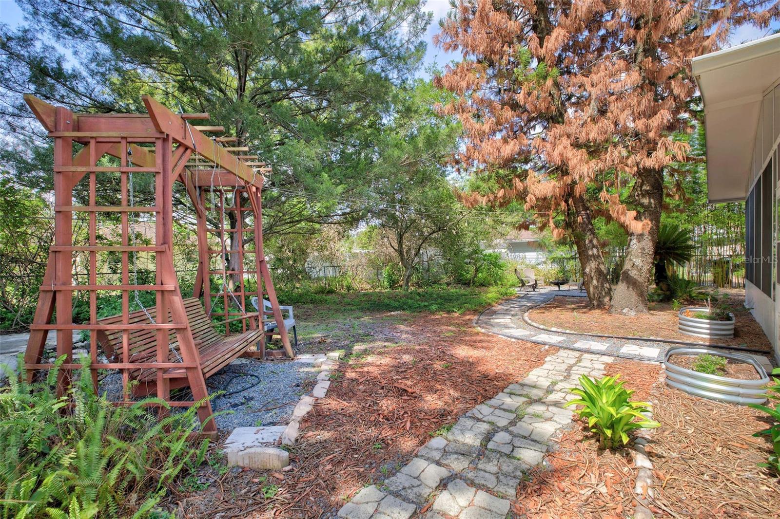 LAUREL SPGS - Residential