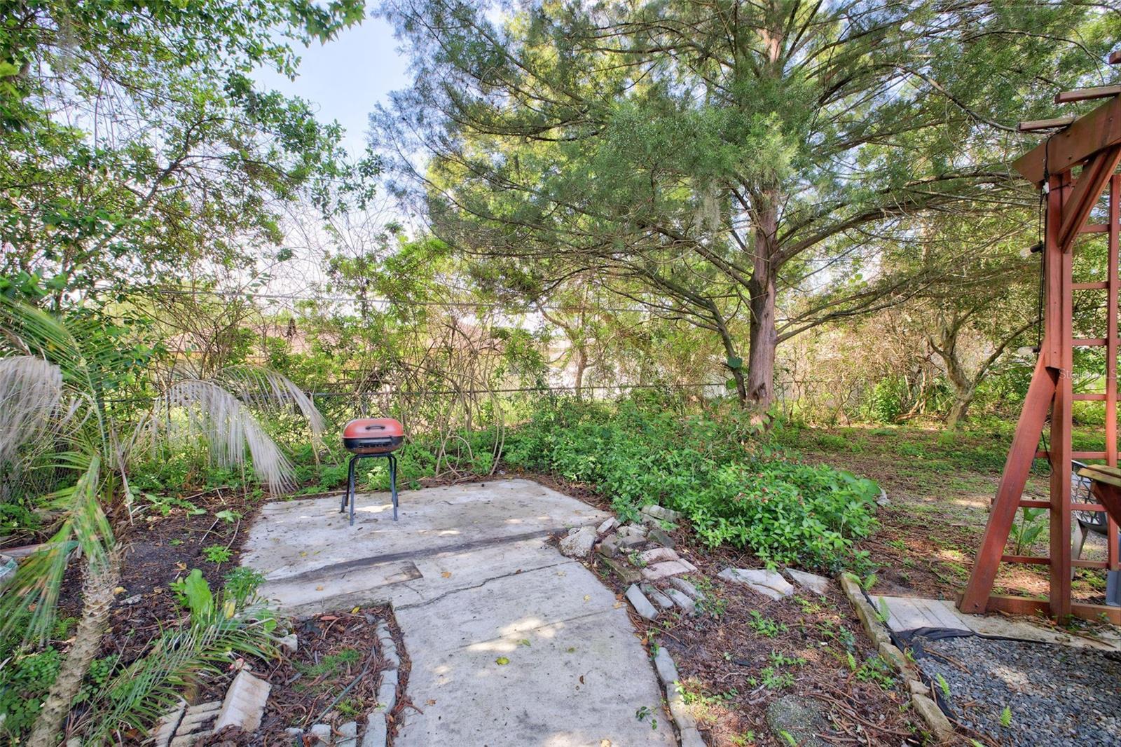 LAUREL SPGS - Residential