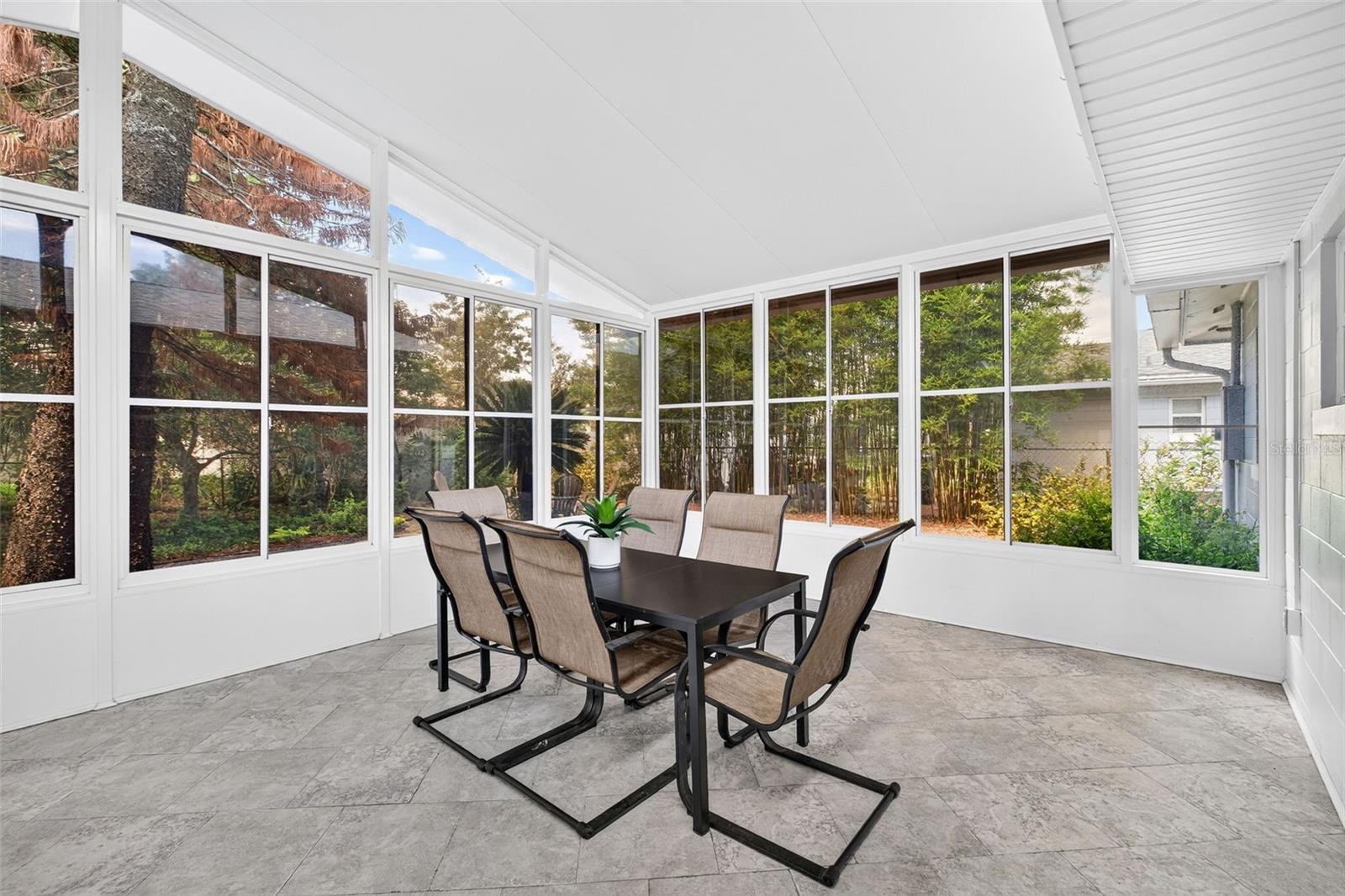 LAUREL SPGS - Residential