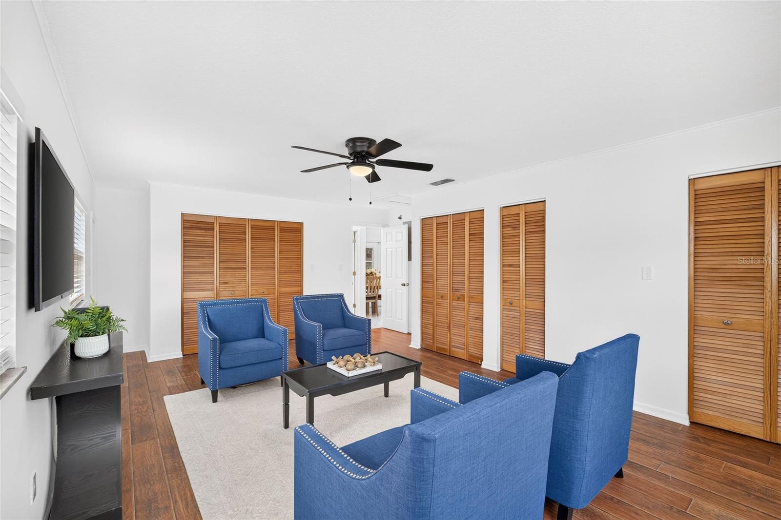 LAUREL SPGS - Residential