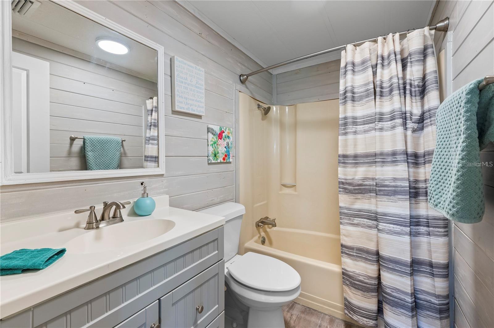PELICAN POINTE - Residential Lease
