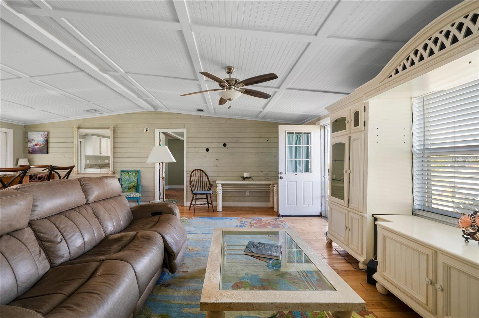 PELICAN POINTE - Residential Lease