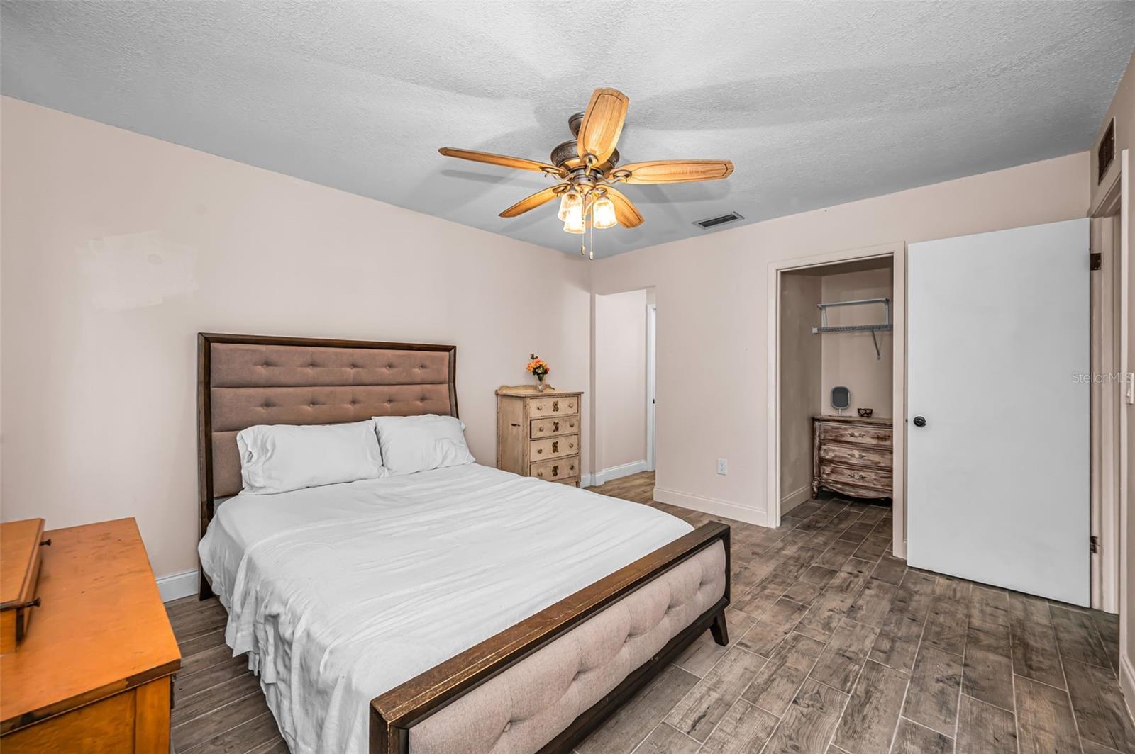 VILLAS OF BEACON GROVES - Residential