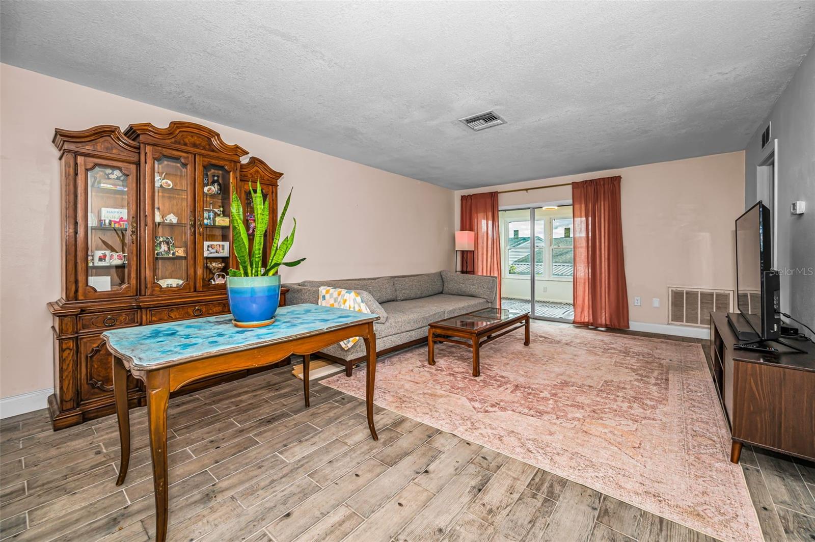 VILLAS OF BEACON GROVES - Residential