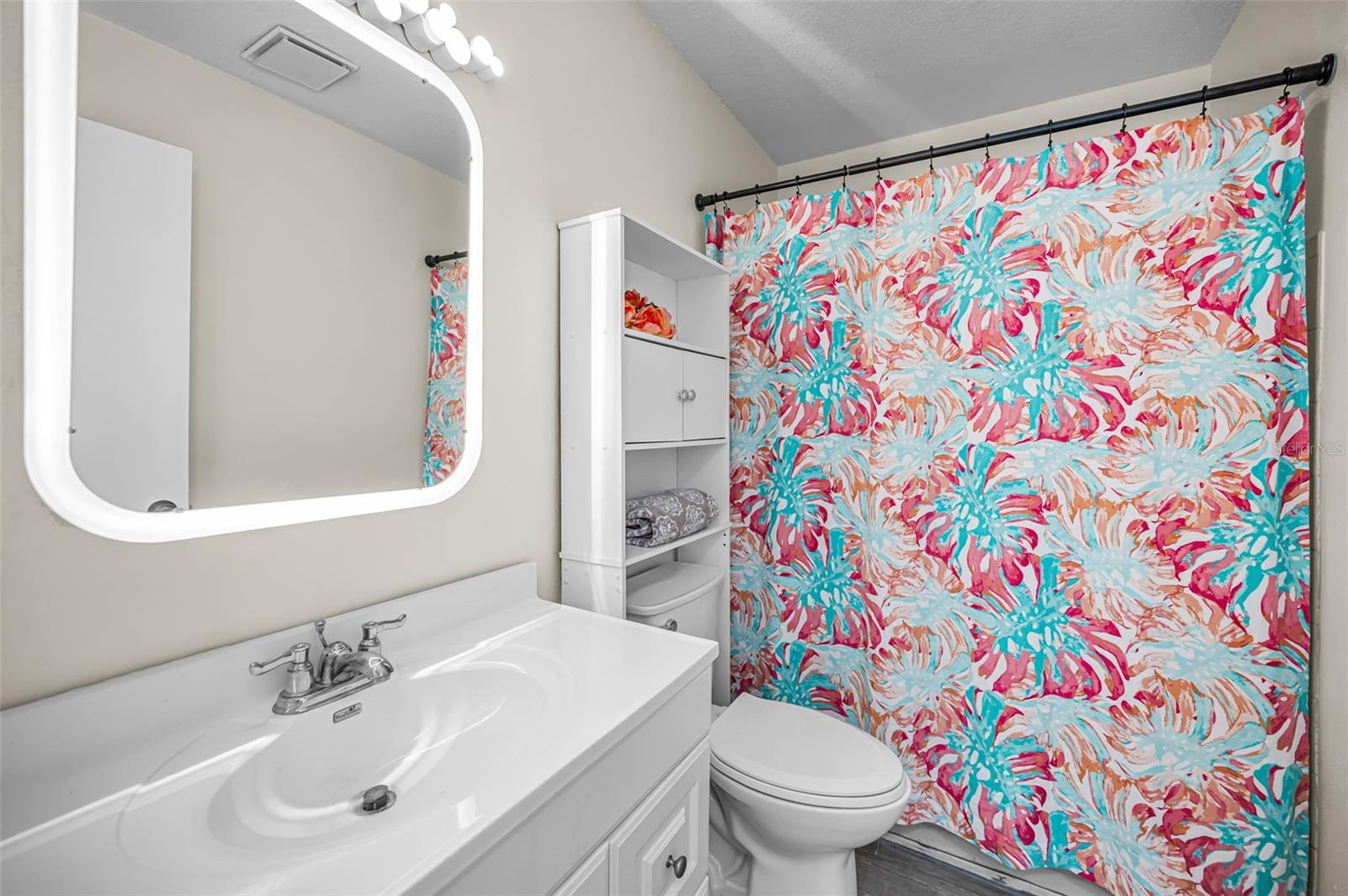 VILLAS OF BEACON GROVES - Residential