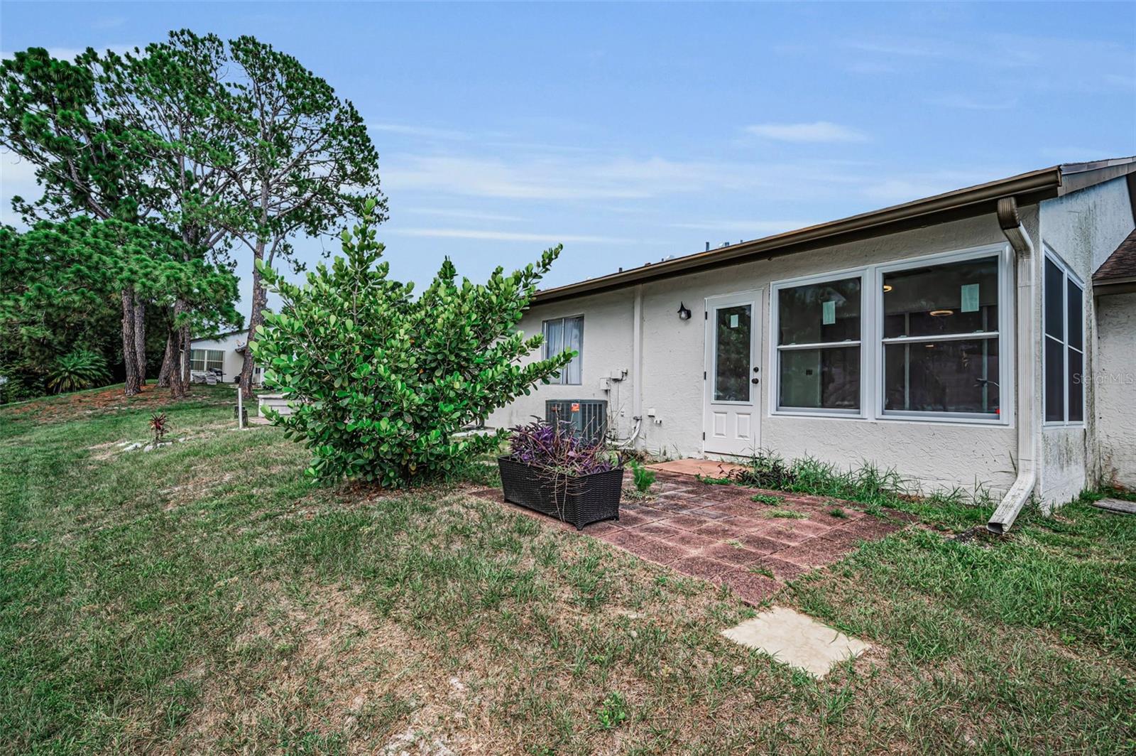 VILLAS OF BEACON GROVES - Residential