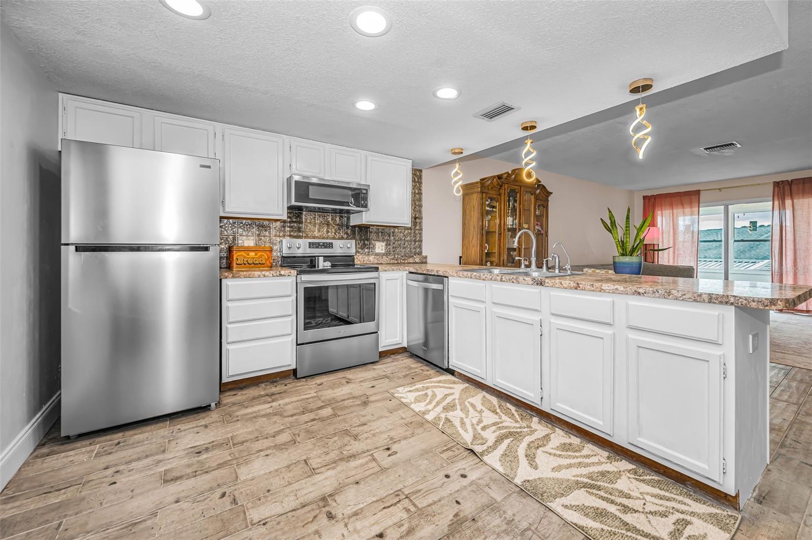 VILLAS OF BEACON GROVES - Residential