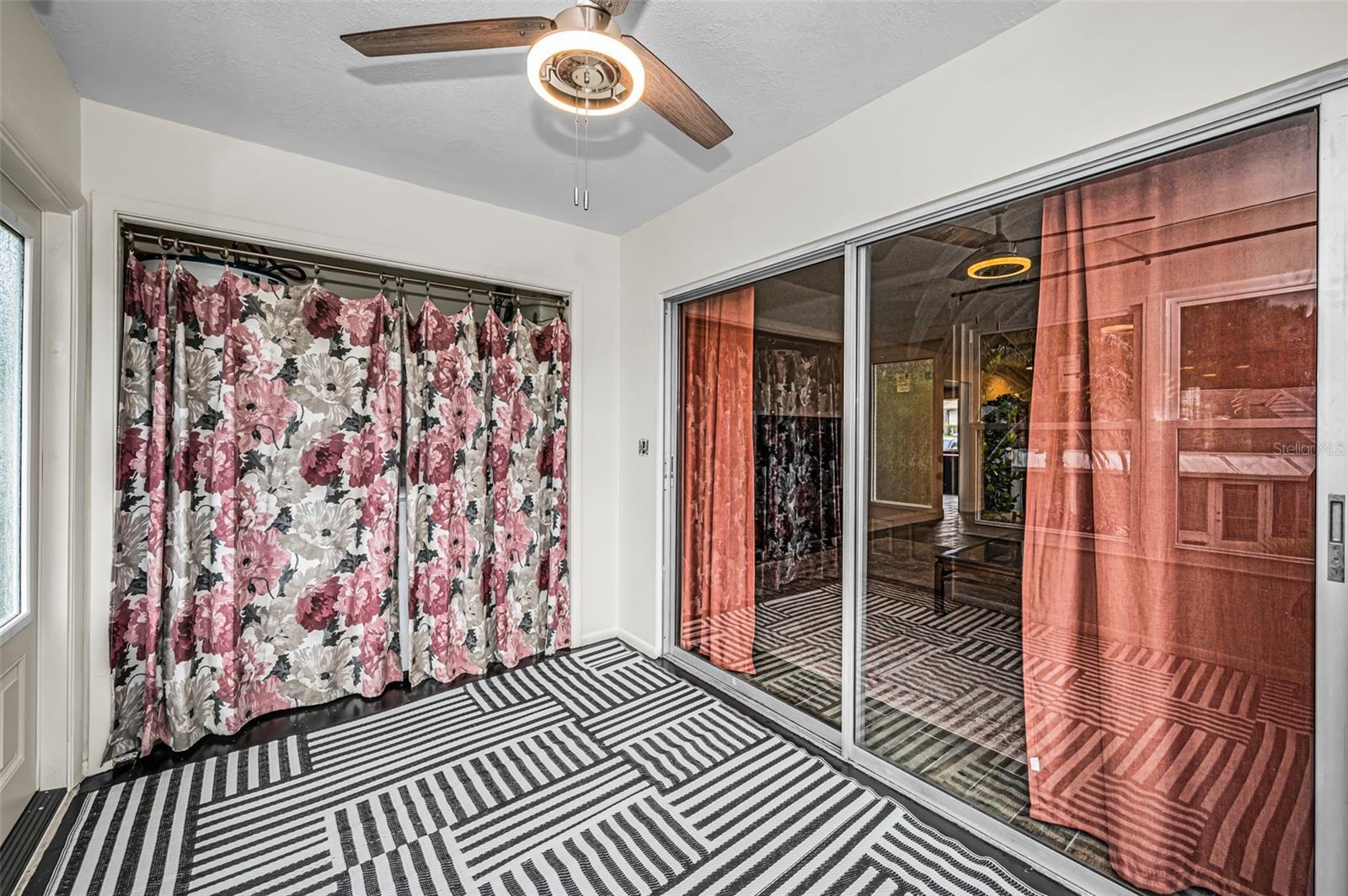 VILLAS OF BEACON GROVES - Residential