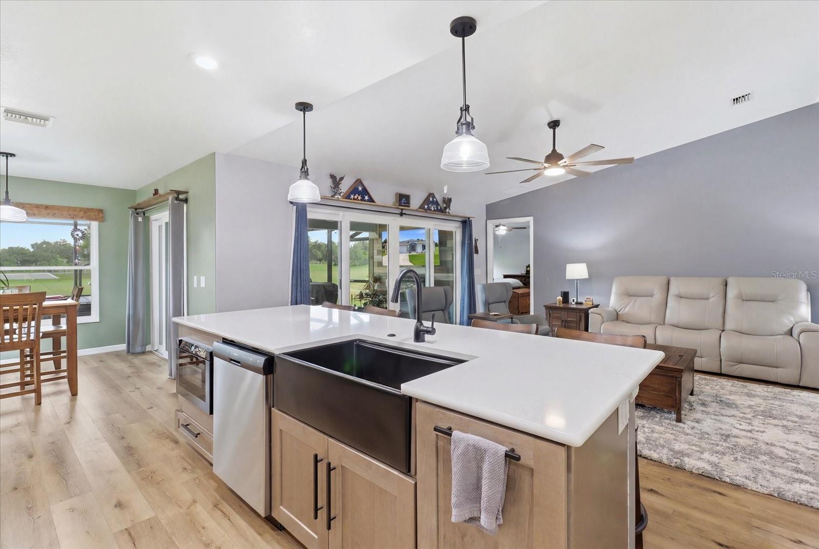 SUMMERGLEN PH 04 - Residential