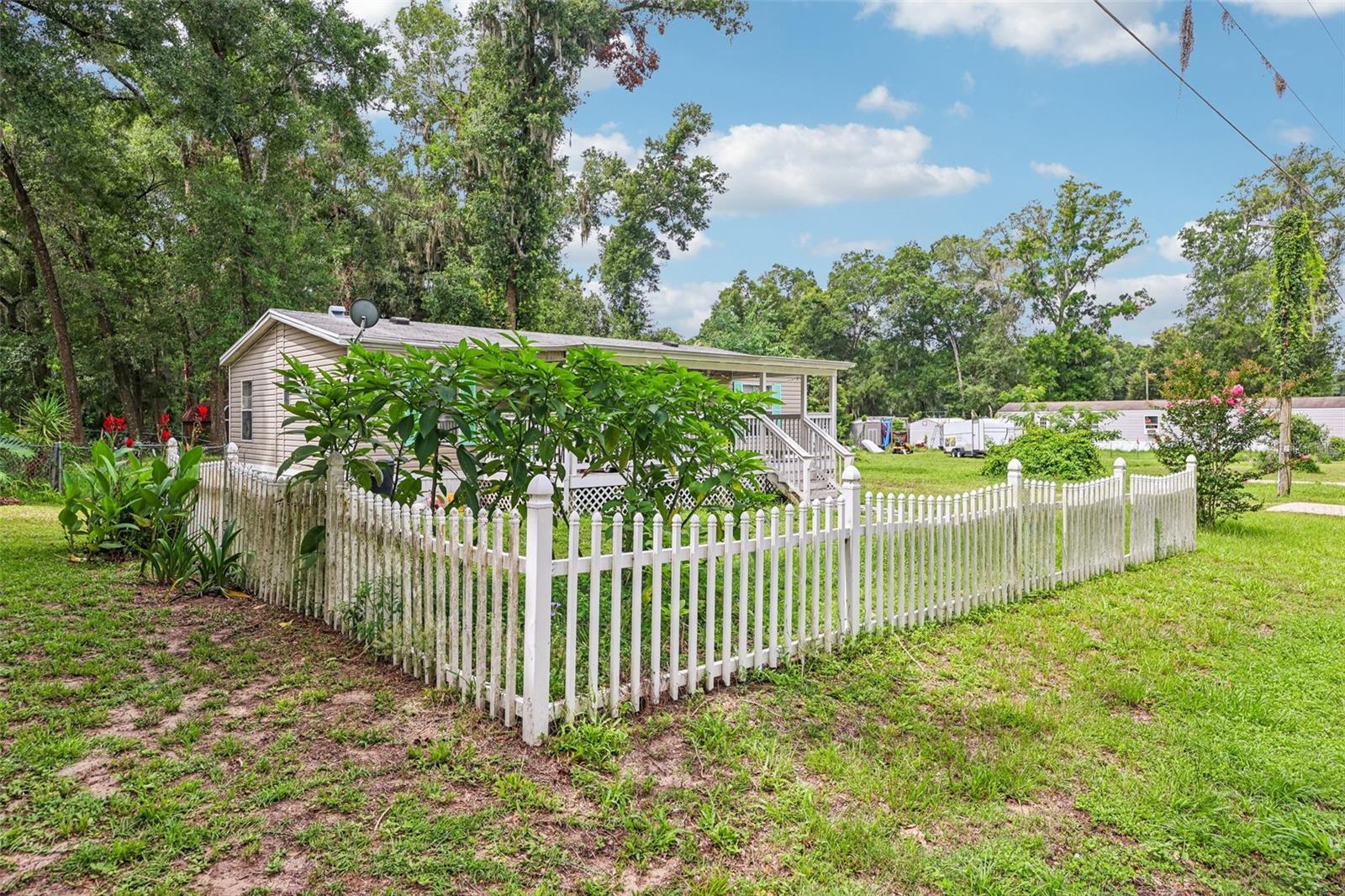 BREEZEWOOD ESTATE - Residential