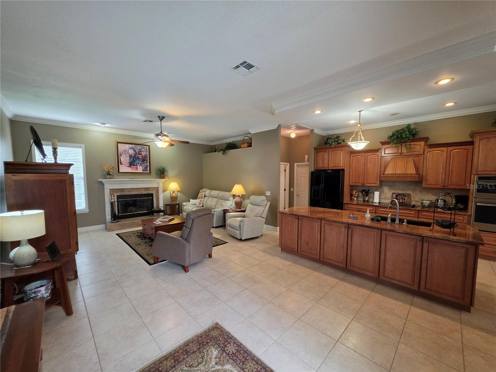 CREWS LAKE HILLS ESTATE - Residential