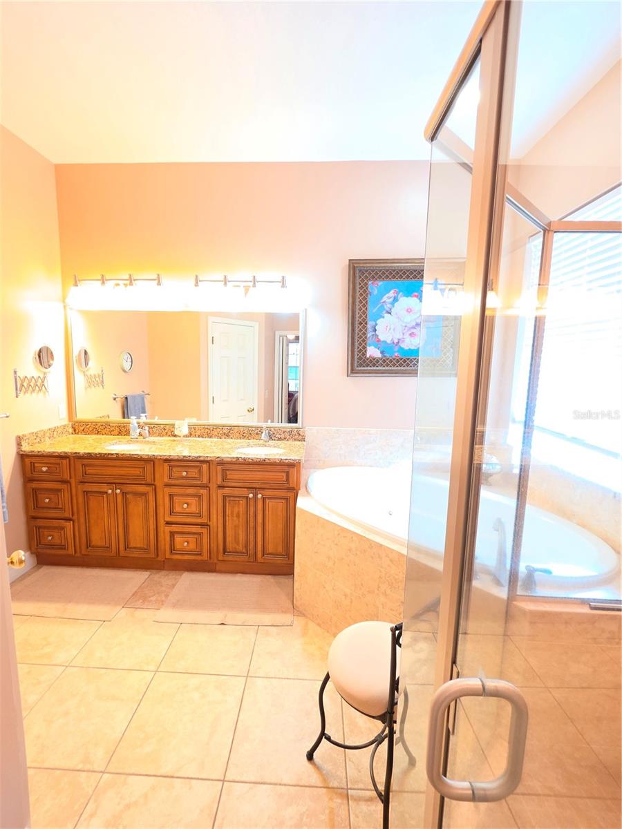 CREWS LAKE HILLS ESTATE - Residential