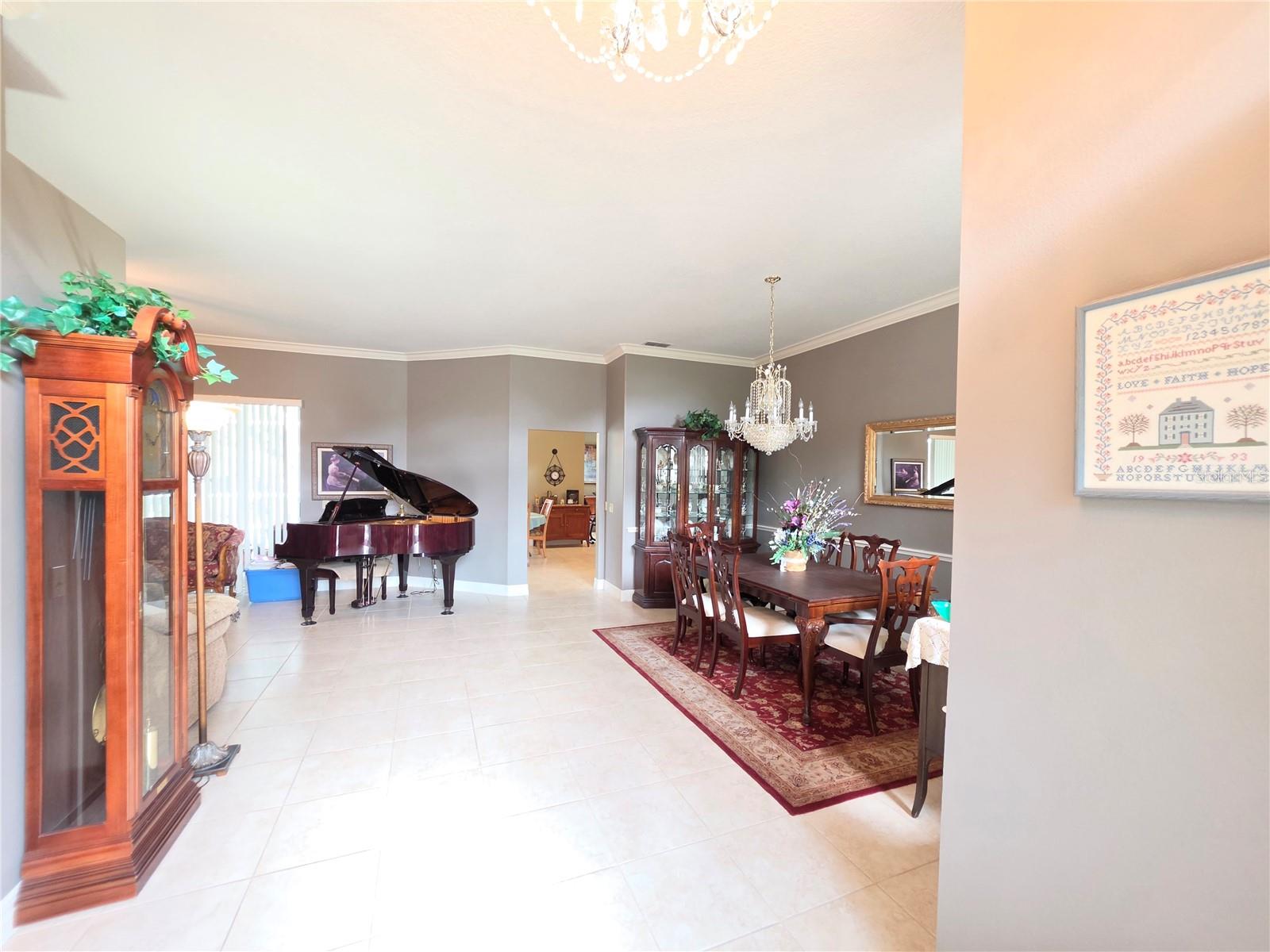 CREWS LAKE HILLS ESTATE - Residential