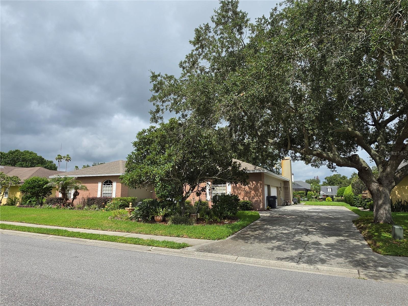 CREWS LAKE HILLS ESTATE - Residential