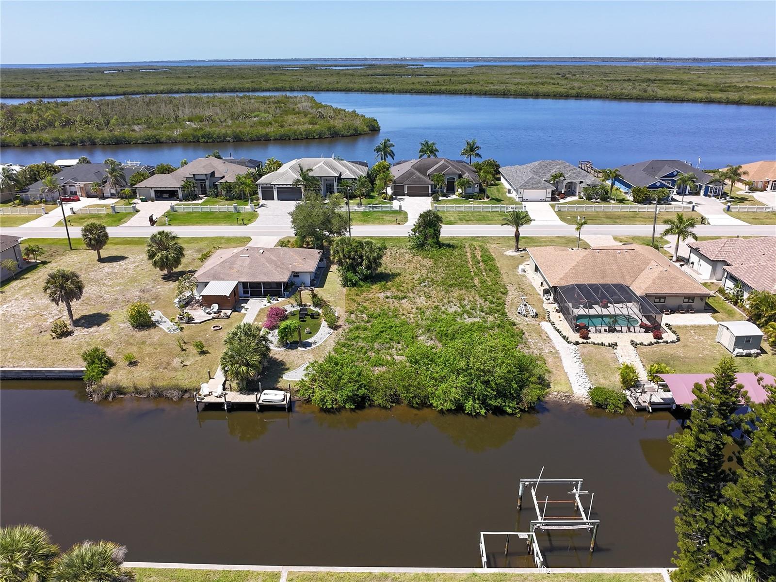 PORT CHARLOTTE SEC 044 - Land