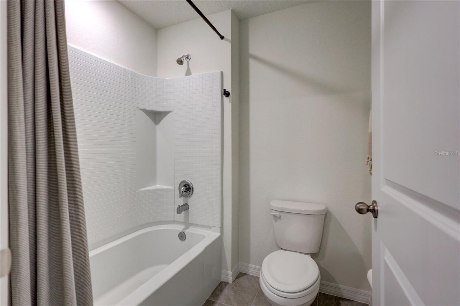 SUWANNEE LAKESIDE PH 2 & 3 - Residential