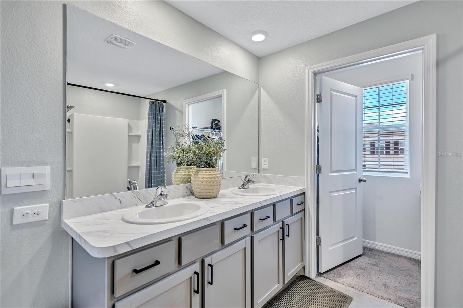 SUWANNEE LAKESIDE PH 2 & 3 - Residential