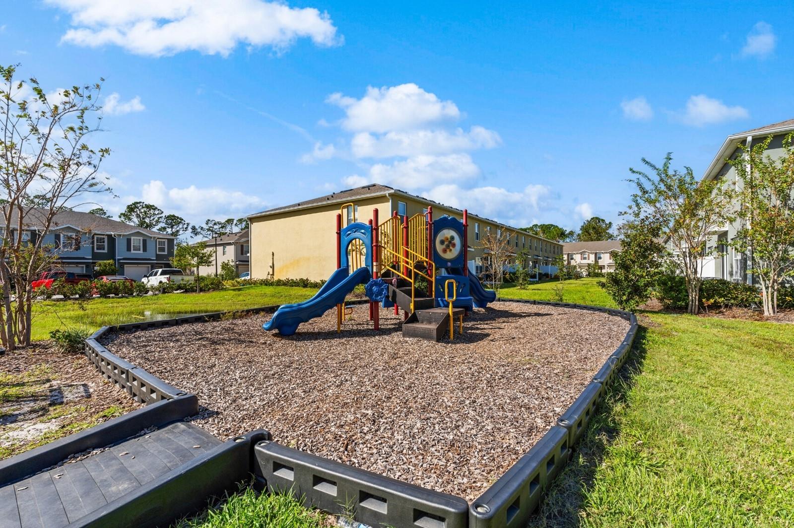 BELLA OAKS - Residential