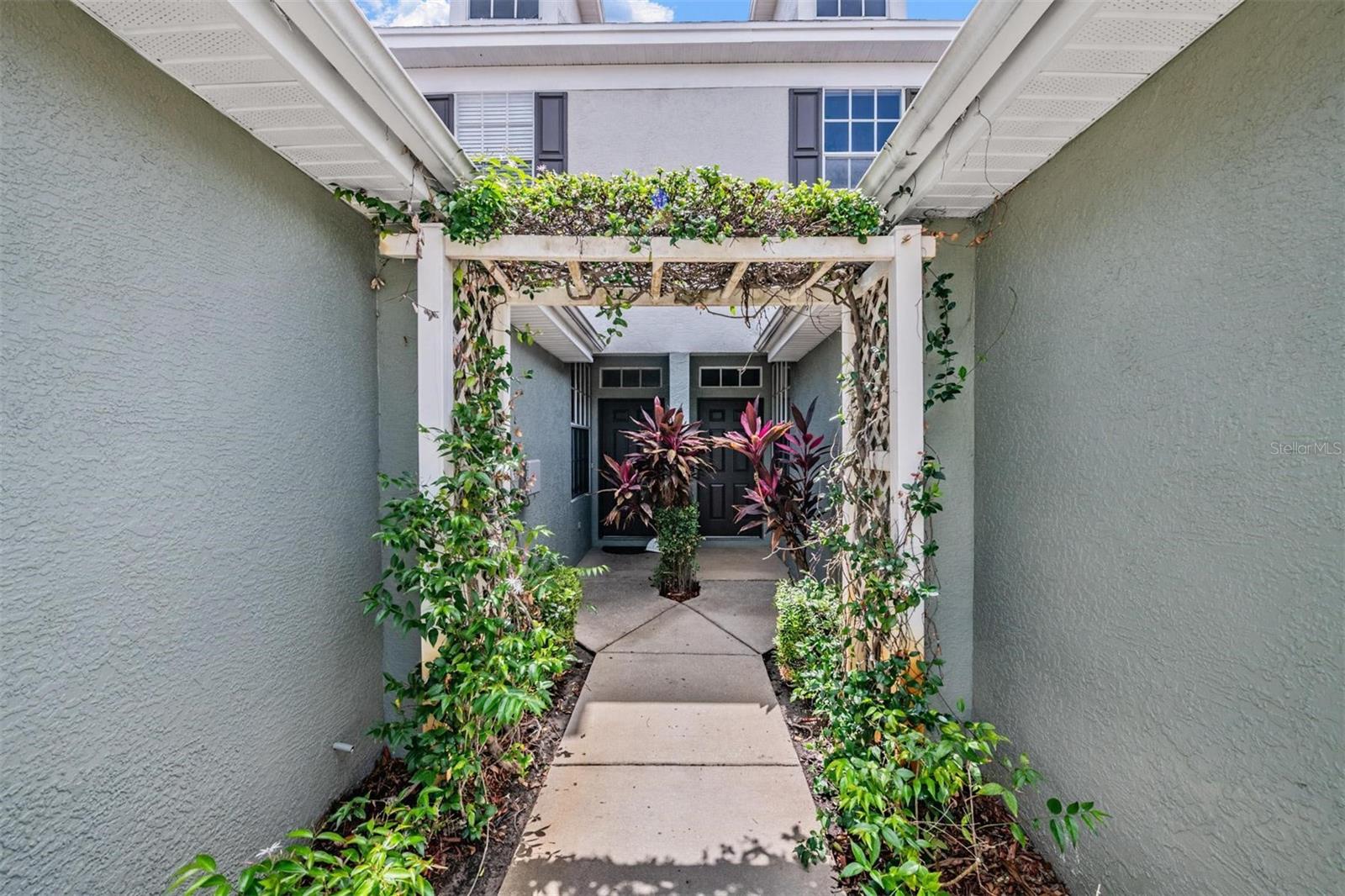 CHELSEA MANOR - Residential