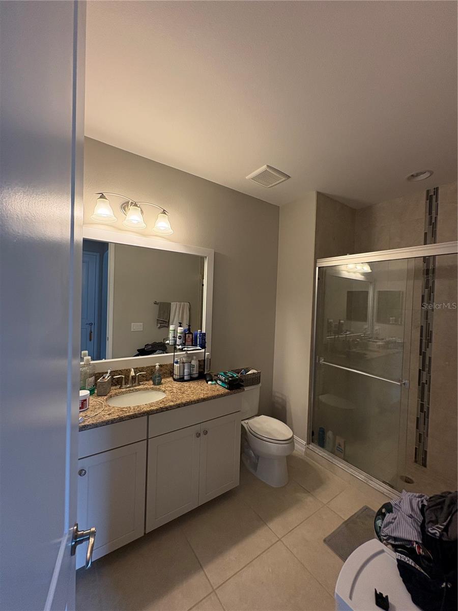 VILLAGE/TRINITY LAKES - Residential Lease