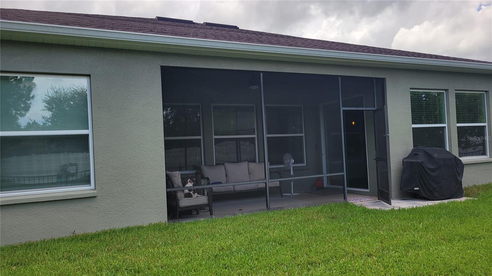 VILLAGE/TRINITY LAKES - Residential Lease