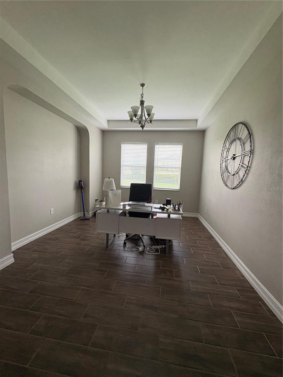 VILLAGE/TRINITY LAKES - Residential Lease
