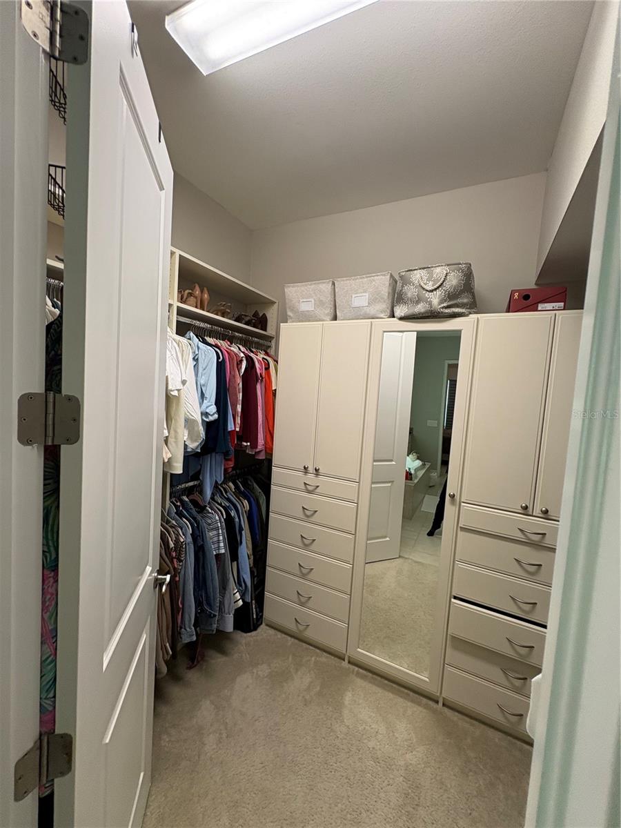 VILLAGE/TRINITY LAKES - Residential Lease